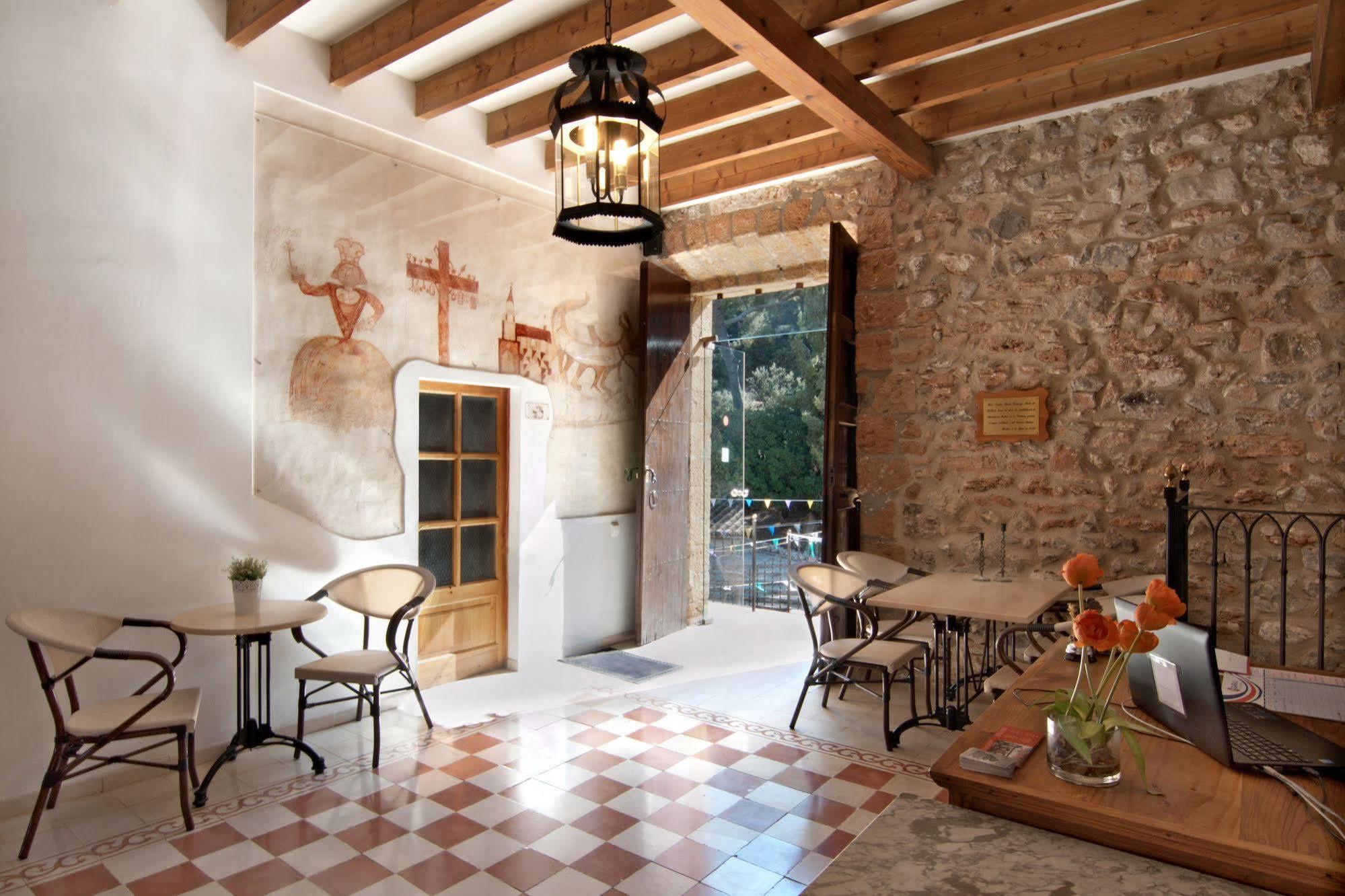 Petit Hotel Hostatgeria La Victoria Alcúdia Extérieur photo